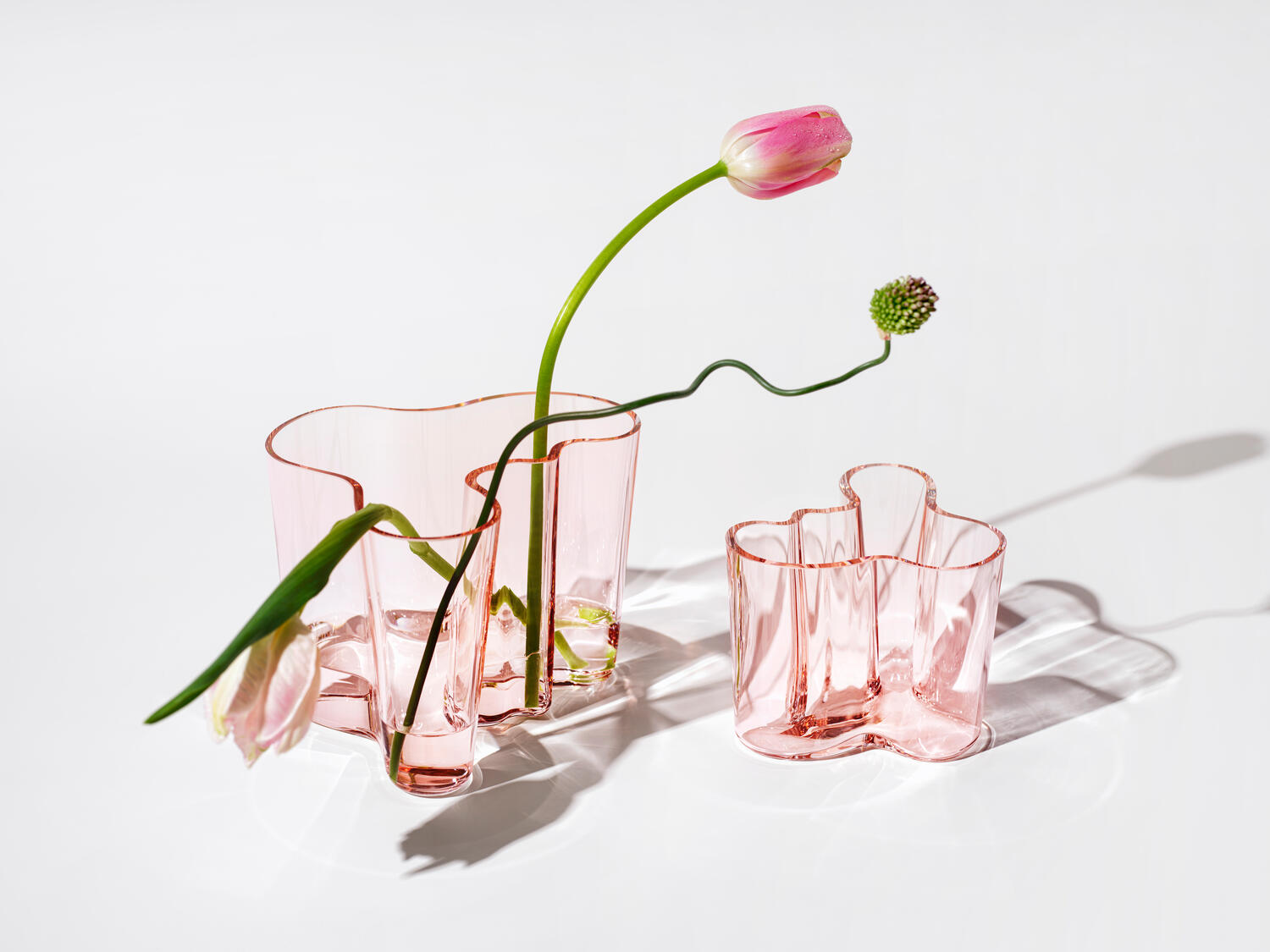 Aalto vase, Salmon Pink - H16 cm